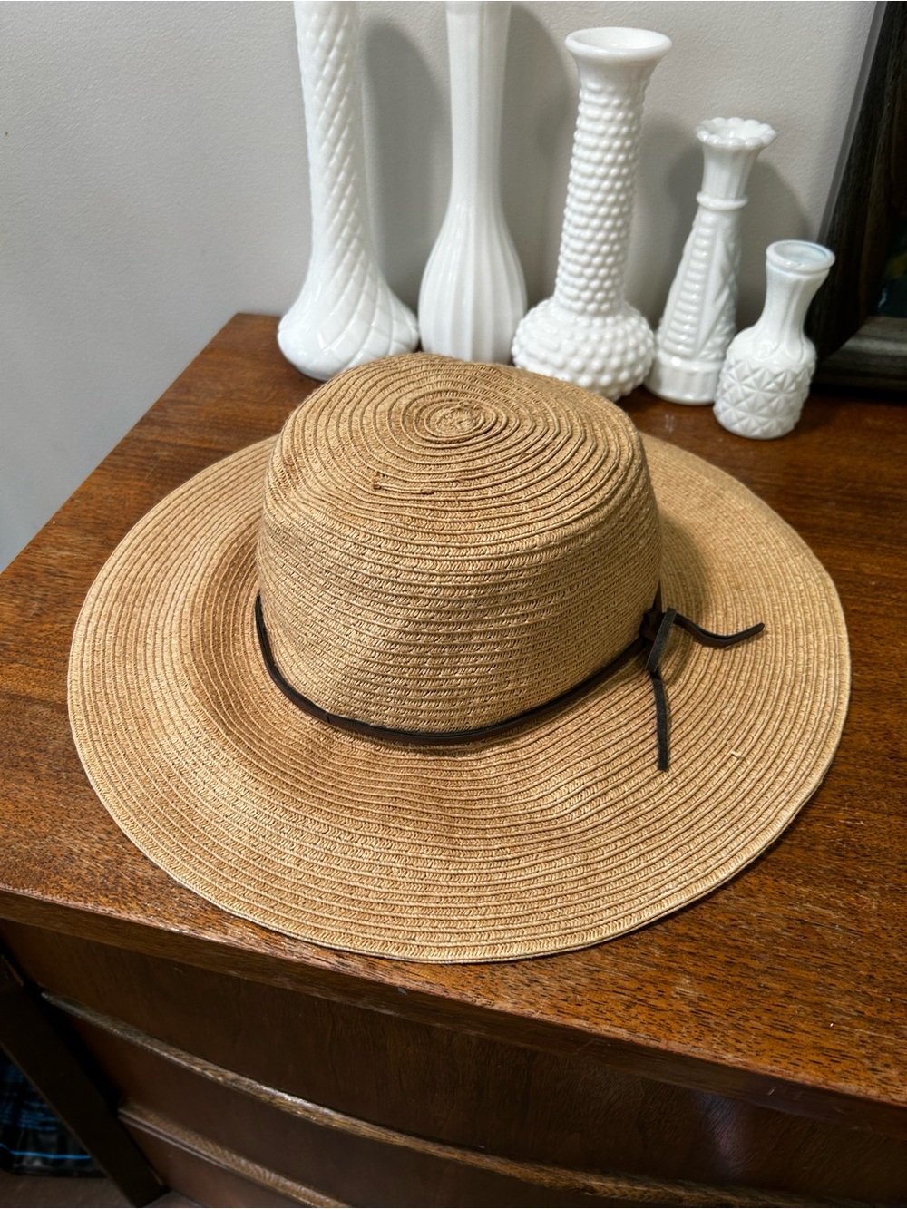 Aritzia Talula Straw Sun Hat - Size S/M - EUC